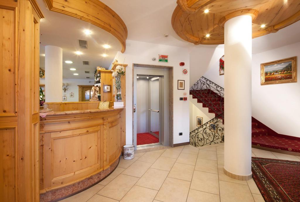Hotel Garni Laura Arabba Buitenkant foto