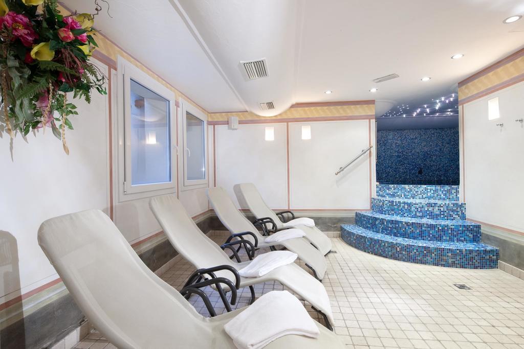 Hotel Garni Laura Arabba Buitenkant foto